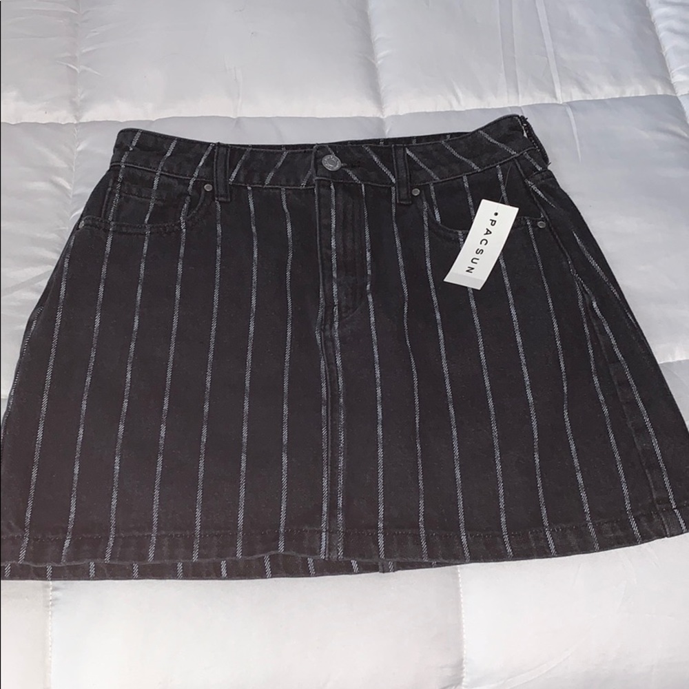 🌿 PacSun black striped denim skirt 🌿
